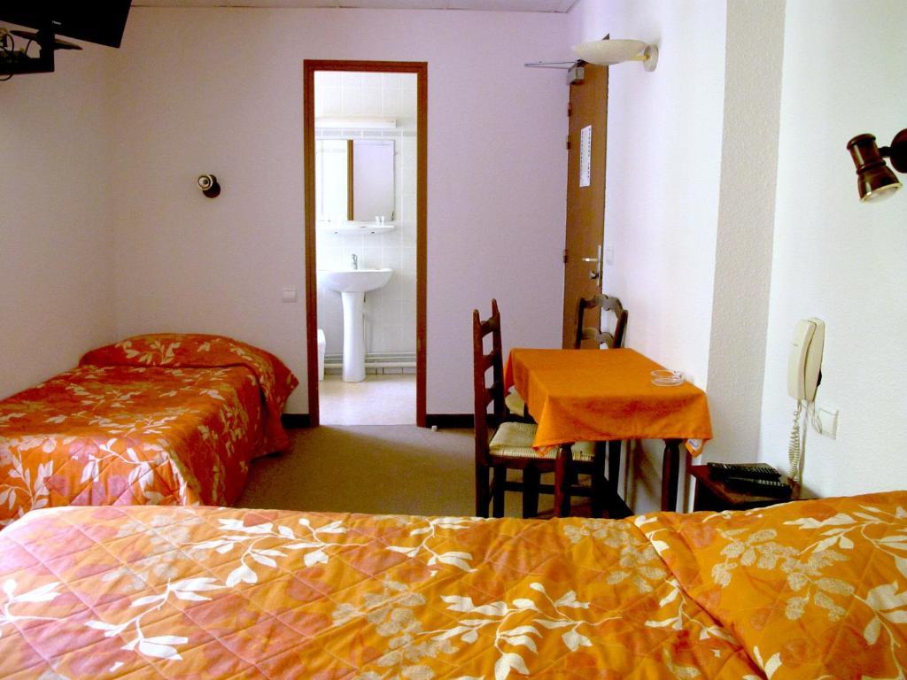 Hotel Restaurant - Acacias Bellevue Veyrier-du-Lac Habitación foto